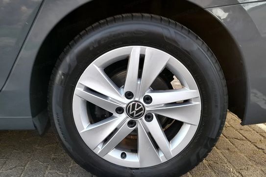 Volkswagen Golf VIII 1.5 eTSI Life DSG