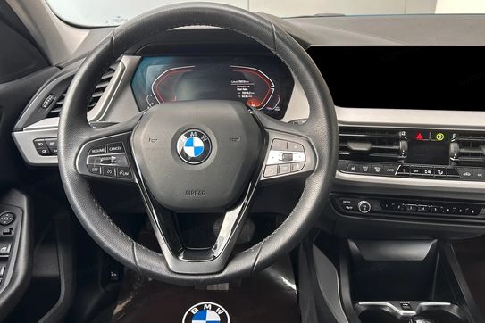 BMW Seria 1 118i Advantage