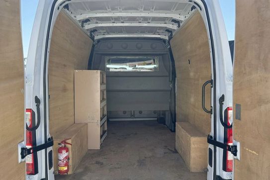Renault Master 2.3 dCi L3H2