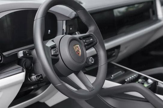 Porsche Cayenne Coupe E-Hybrid  Black Edition