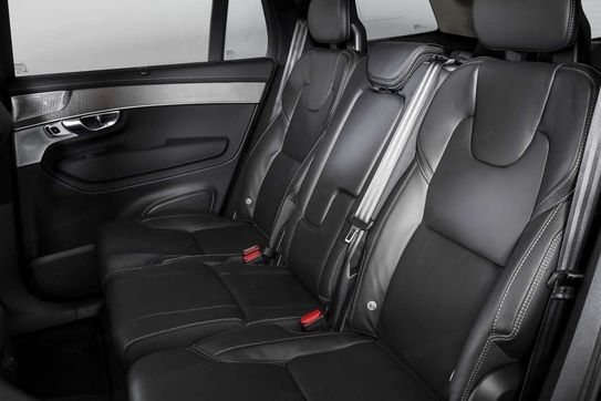 Volvo XC90 B5 AWD Ultra Bright 7os