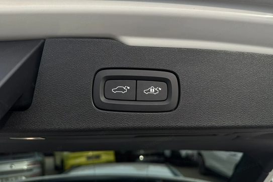 Volvo V60 B3 B R-Design aut