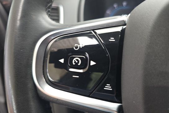 Volvo XC90 T8 AWD Plug-In Hybrid Plus Dark 7OS