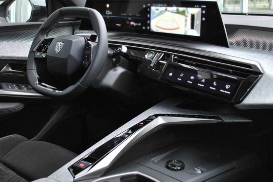 Peugeot 5008 GT Exclusive S&S e-DCS6 1.2 PureTech mHEV