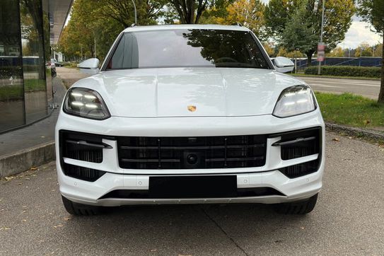 Porsche Cayenne E-Hybrid Black Edition