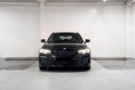 BMW Seria 3 Touring 330i xDrive M Sport