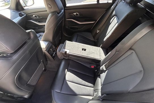 BMW Seria 3 318d mHEV aut