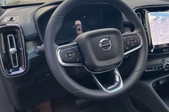 Volvo XC40 B3 Ultra Dark