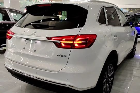 Hongqi HS5 2.0T AWD