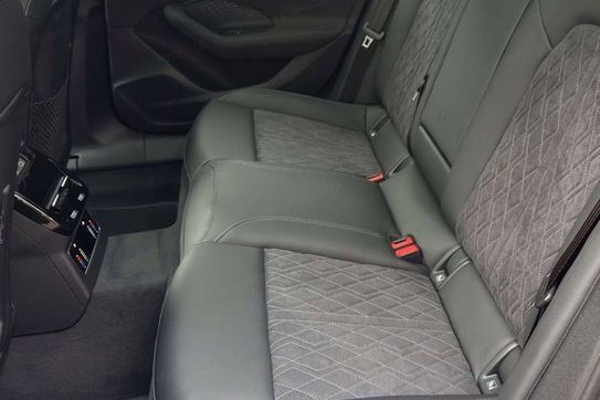 Audi A6 TDI quattro S line Avant