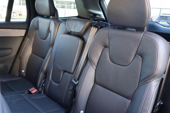 Volvo XC90 T8 AWD Plug-In Hybrid Ultra Dark 7os