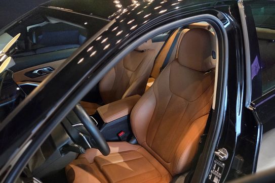 BMW Seria 3 318d