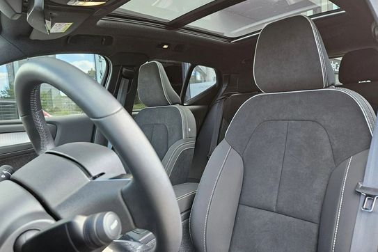 Volvo XC40 B3 b Dkg Ultra Black Edition