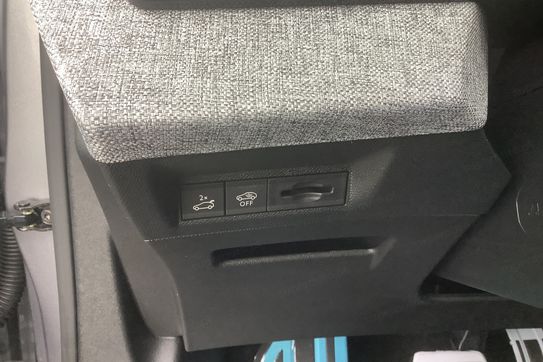 Peugeot 3008 GT 1.2 mHEV e-DCS6