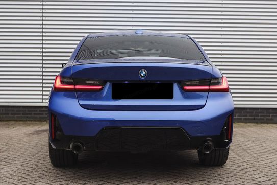 BMW Seria 3 330e xDrive M Sport