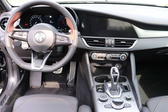 Alfa Romeo Giulia 2.0 Turbo Intensa Q4