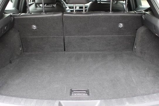 Lexus UX 250h Business Edition