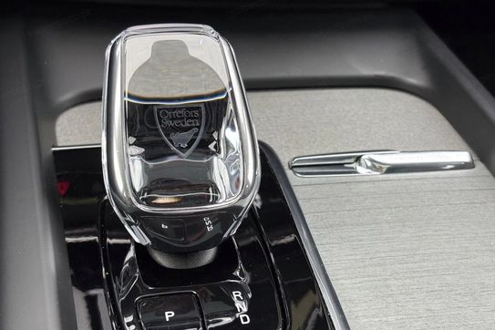 Volvo XC60 T6 Plug-In Hybrid AWD Ultra Bright