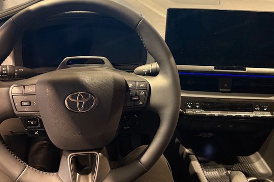 Toyota C-HR Executive 2.0 Plug-in Hybrid Dynamic Force