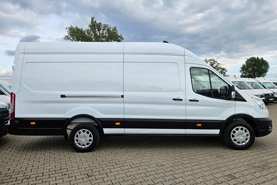 Ford Transit L4H3