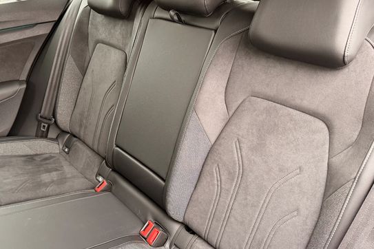 Volkswagen Golf VIII 1.5 TSI Special Edition