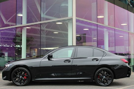 BMW Seria 3 330i xDrive M Sport