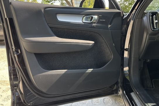 Volvo XC40 B3 Plus Dark
