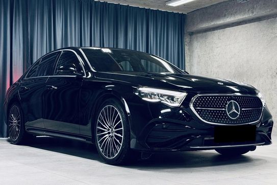 Mercedes E Klasa 220 d  4-Matic AMG