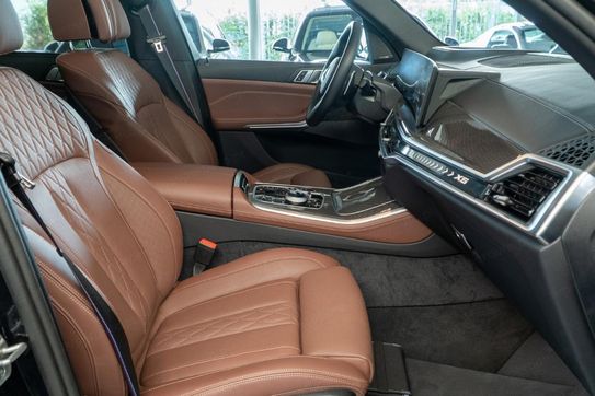 BMW X5 xDrive50e Individual Edition