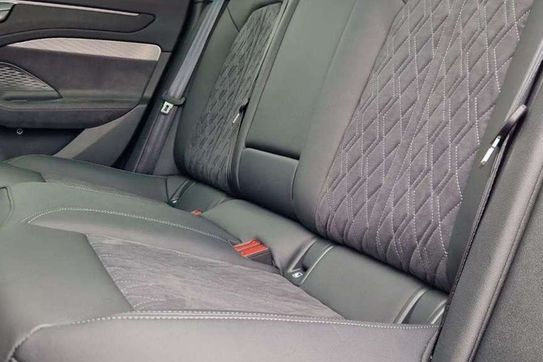 Audi A6 TDI quattro S line