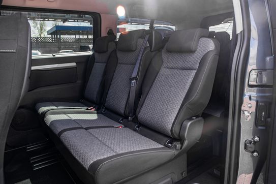 Opel Zafira Life Extra Long L2H1 Business AT8