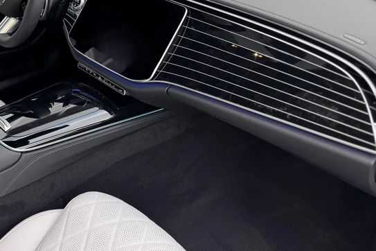 Mercedes Klasa E 300 de  4-Matic AMG