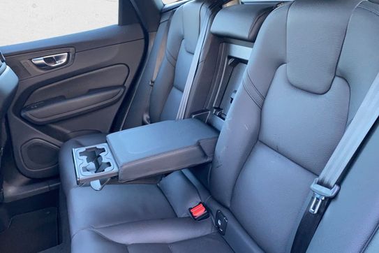 Volvo XC60 B5 B AWD Plus Dark aut
