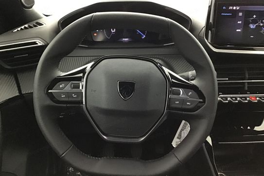 Peugeot 2008 ALLURE 1.2 PureTech