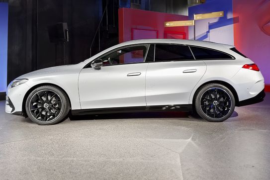 Mercedes CLA 250+ Shooting Brake AMG Line