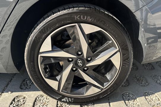 Hyundai Elantra Smart 1.6  CVT