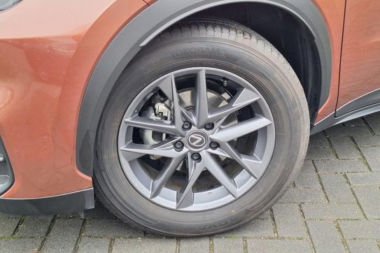 Lexus LBX Hybrid