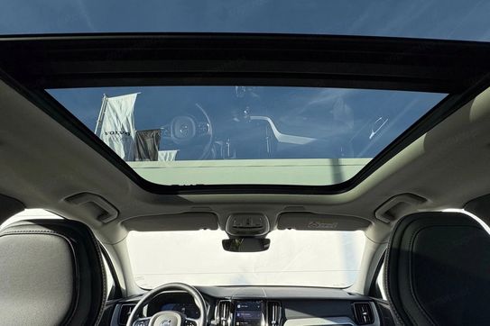 Volvo XC60 T6 Plug-In Hybrid AWD Ultra Bright