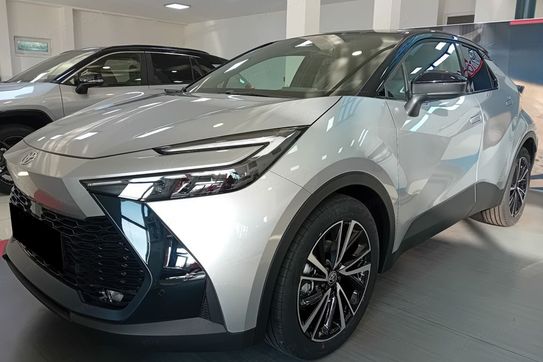 Toyota C-HR Executive 2.0 Plug-in Hybrid Dynamic Force