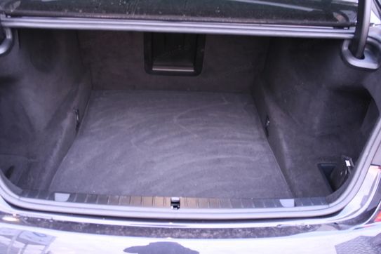 BMW Seria 7 750i xDrive