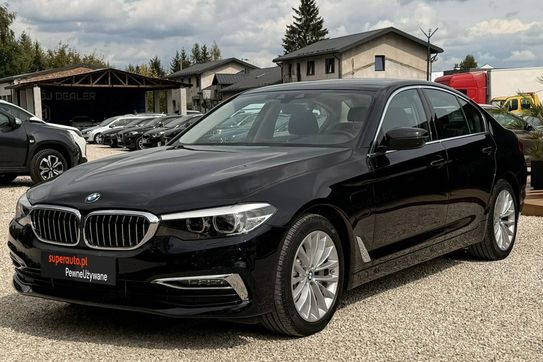 BMW Seria 5 530e iPerformance xDrive Sport Line sport aut