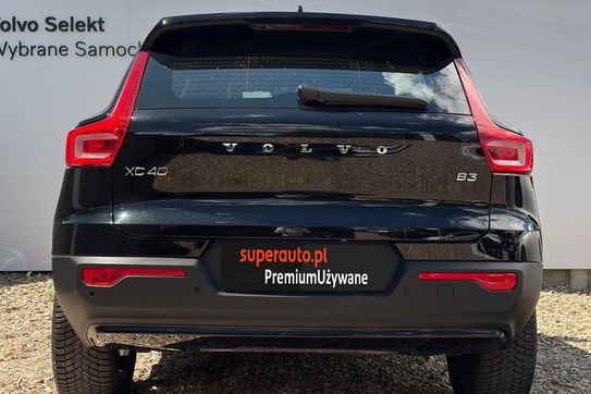 Volvo XC40 B3 Plus Dark