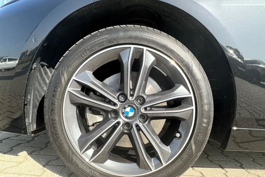 BMW Seria 2 218i Sport Line