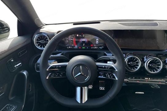 Mercedes CLA 200 AMG Line