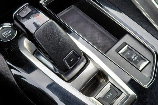 Peugeot 5008 2.0 BlueHDi  S&S EAT8