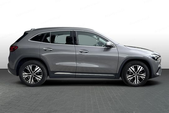Mercedes GLA 200