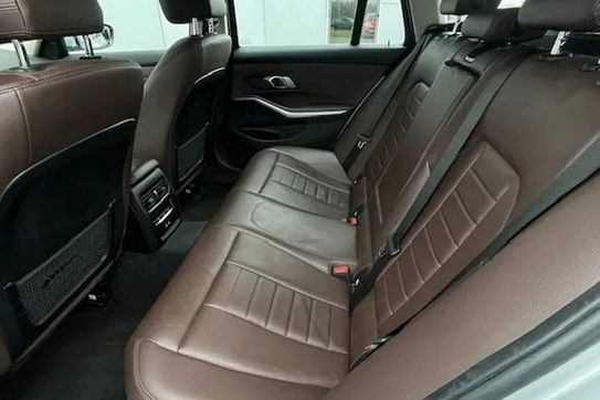 BMW Seria 3 Touring 320d Luxury Line