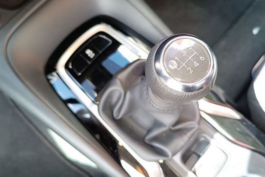 Toyota Corolla Comfort 1.5 benzyna
