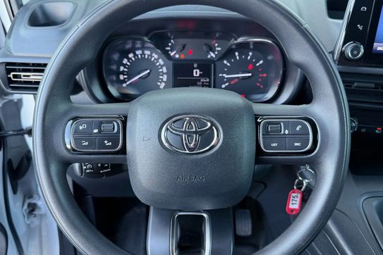 Toyota Proace City Long Izoterma L2H1