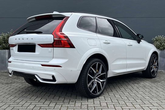 Volvo XC60 T8 Plug-In Hybrid AWD Polestar Engineered